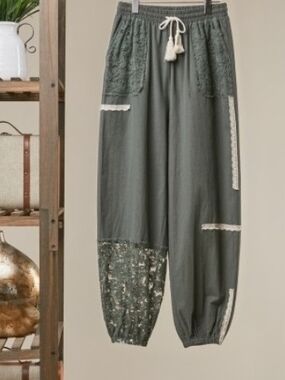 Mello Lace Patchwork Crochet Joggers